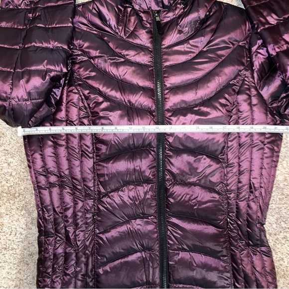 Andrew Marc Lightweight Premium Down Jacket - Purple, Size Medium - Picture 7 of 8